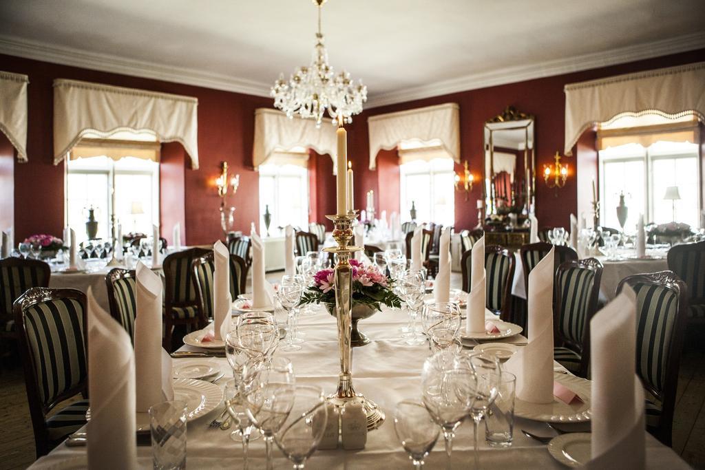 Store Restrup Manor House Bagian luar foto
