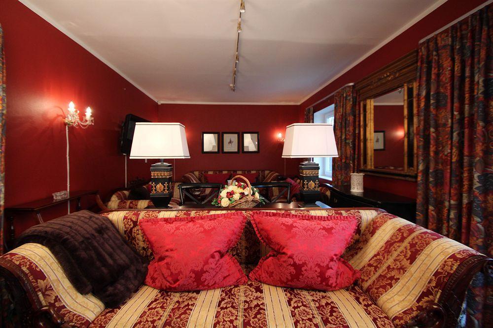 Store Restrup Manor House Bagian luar foto