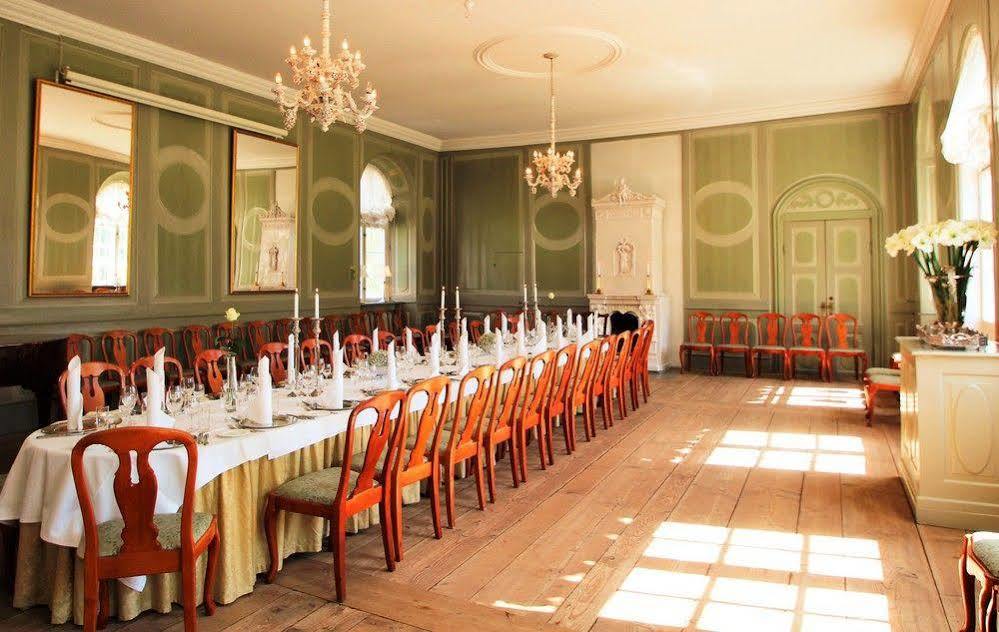 Store Restrup Manor House Bagian luar foto