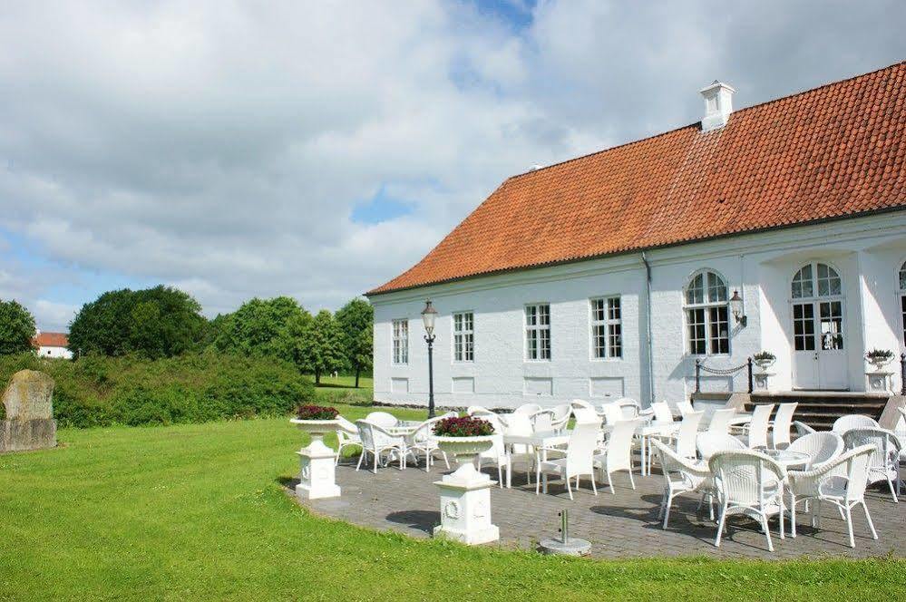 Store Restrup Manor House Bagian luar foto