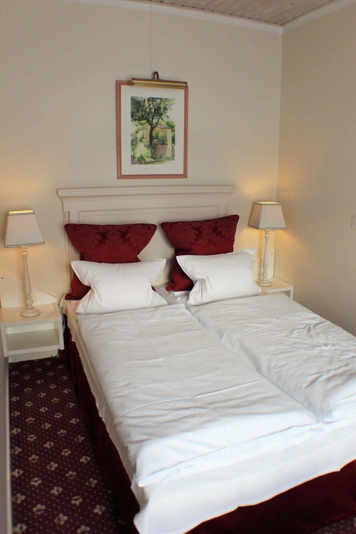 Store Restrup Manor House Bagian luar foto
