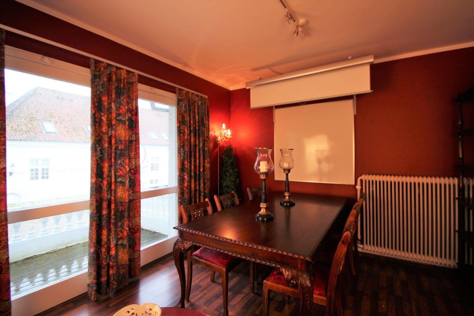 Store Restrup Manor House Bagian luar foto